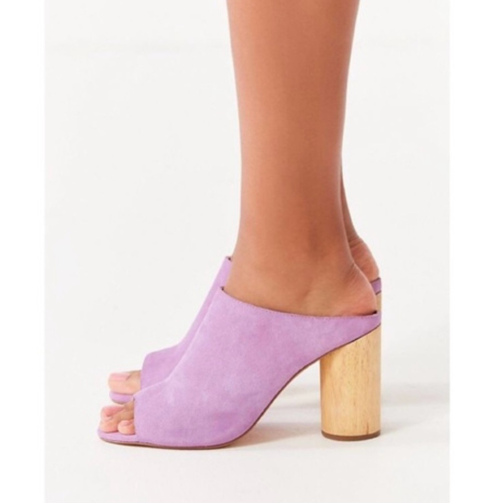Lavender Open-Toe Block Heel Suede Mules